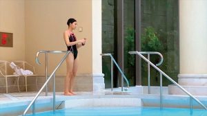 ジュニア○○オリンピック○背泳ぎ100m金メダリスト奇跡の可愛さ奇跡のボディ