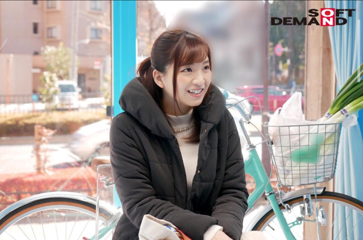 [ mm号】「ダメなら…」公衆の面前で激ピストンに耐えられず潮吹きする主婦たち!