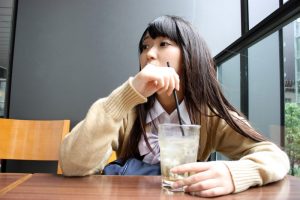 「あ…ダメ、でも…」黒髪パイパン女子校生が中出しセックスで何度も絶頂♥