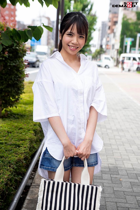 ≪mm号≫ 『え？ここでもマッサージしませんか？」地味な巨乳娘がマジックミラーで敏感な部分を責められ、思わず受け入れてしまう。