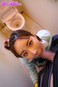 【深田えいみ】「もっと裸で…」ギャル女子校生が熟練フェラで男をイカせる!彼女はその瞬間を利用して彼をしゃぶります。