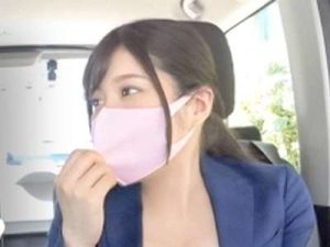 [スーツxアマチュア]ビッグブレストオフィスの女性はエロティックにセックスをしています！シャンパンは潮吹きとおしっこ笑！スーツを着たセクシーなパンティー！