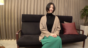 「上品な見た目からは想像できない…黒髪ショート美人の下品なフェラと腰使い