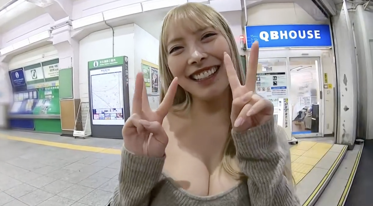 金髪ギャルのドロドロよだれで亀頭が溶ける…! 止まらない手コキ地獄で5回イカされちゃう♡