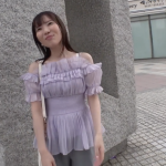 球場の女神がAV応募！人気ビール売り子のかのんちゃん、愛嬌抜群おじさんハンターの本領発揮。神的スタイルの騎乗位で腰振りまくり、中出し連発の初撮り神回。